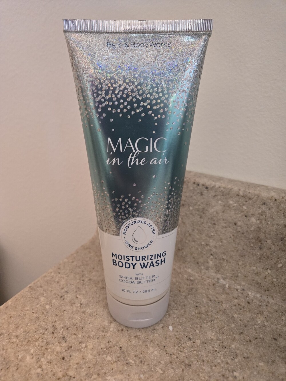 Bath & Body Works Magic in the Air Moisturizing Body Wash - Teal & Silver
